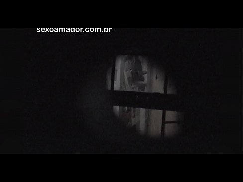 ❤️ Blondie blir i hemmelighet filmet av en nabolagsvoyeur gjemt bak hule murstein ❤❌  Sex ved no.taxiklass.ru